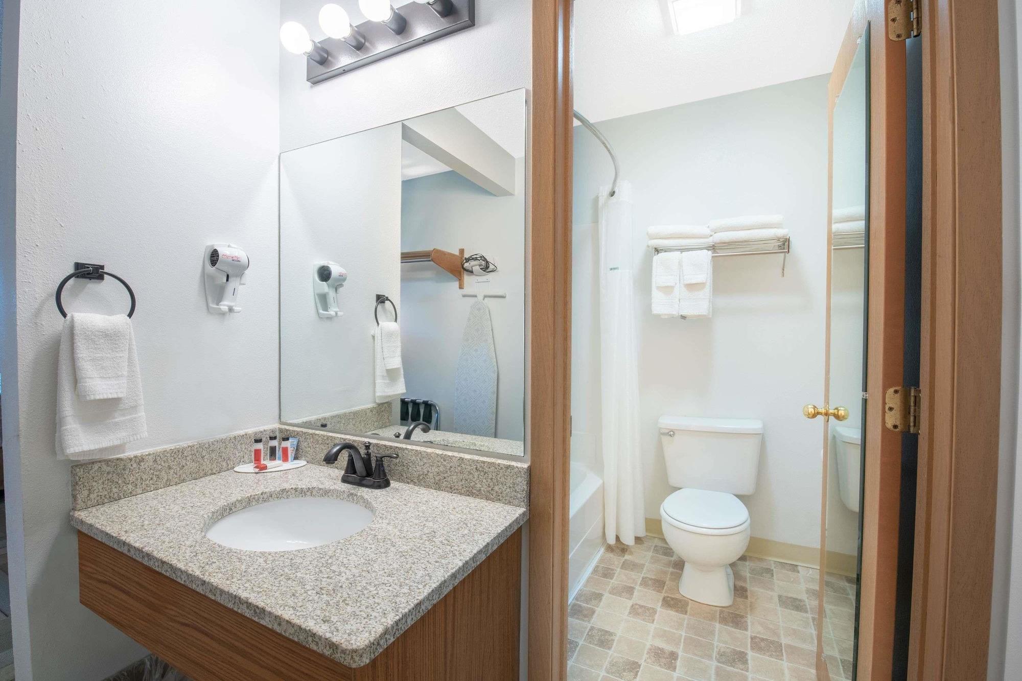 Travelodge By Wyndham Spearfish Extérieur photo