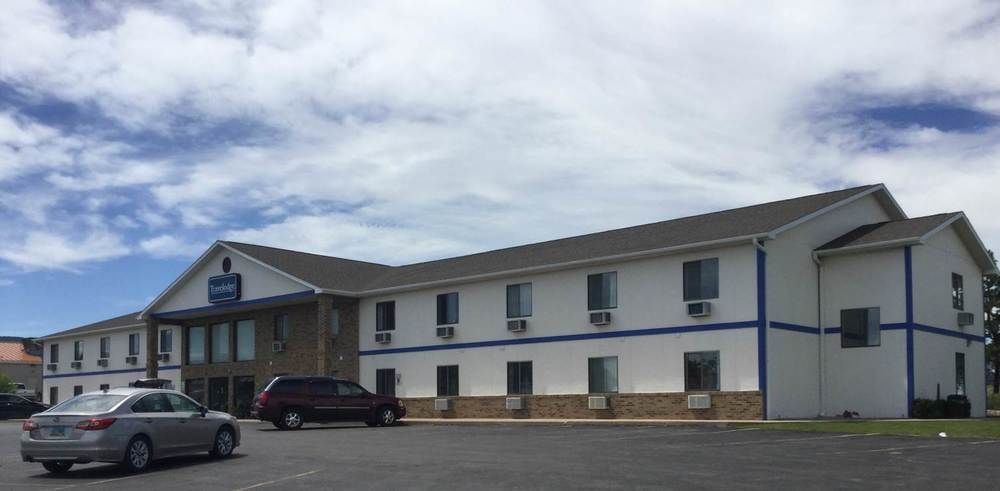 Travelodge By Wyndham Spearfish Extérieur photo