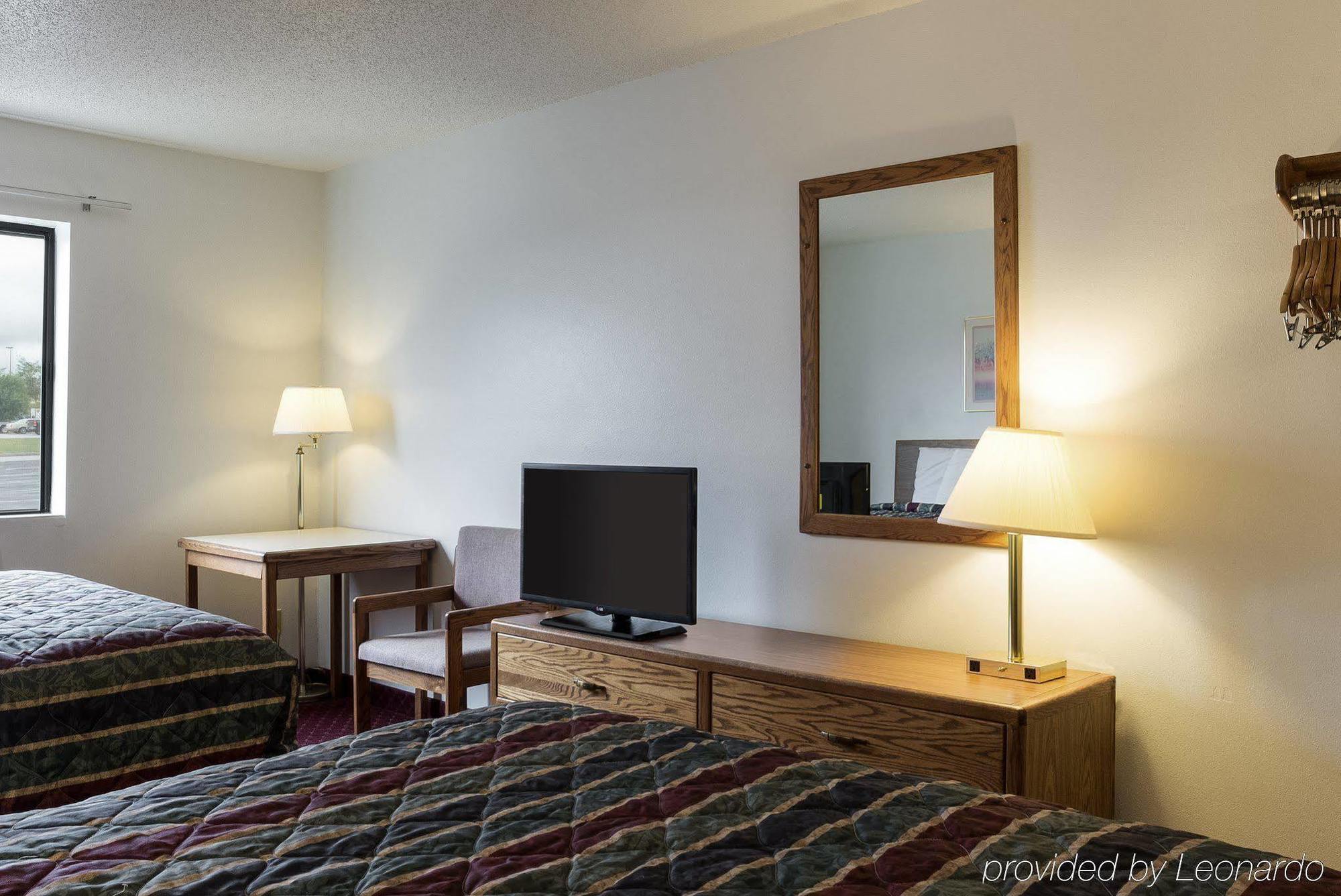 Travelodge By Wyndham Spearfish Extérieur photo